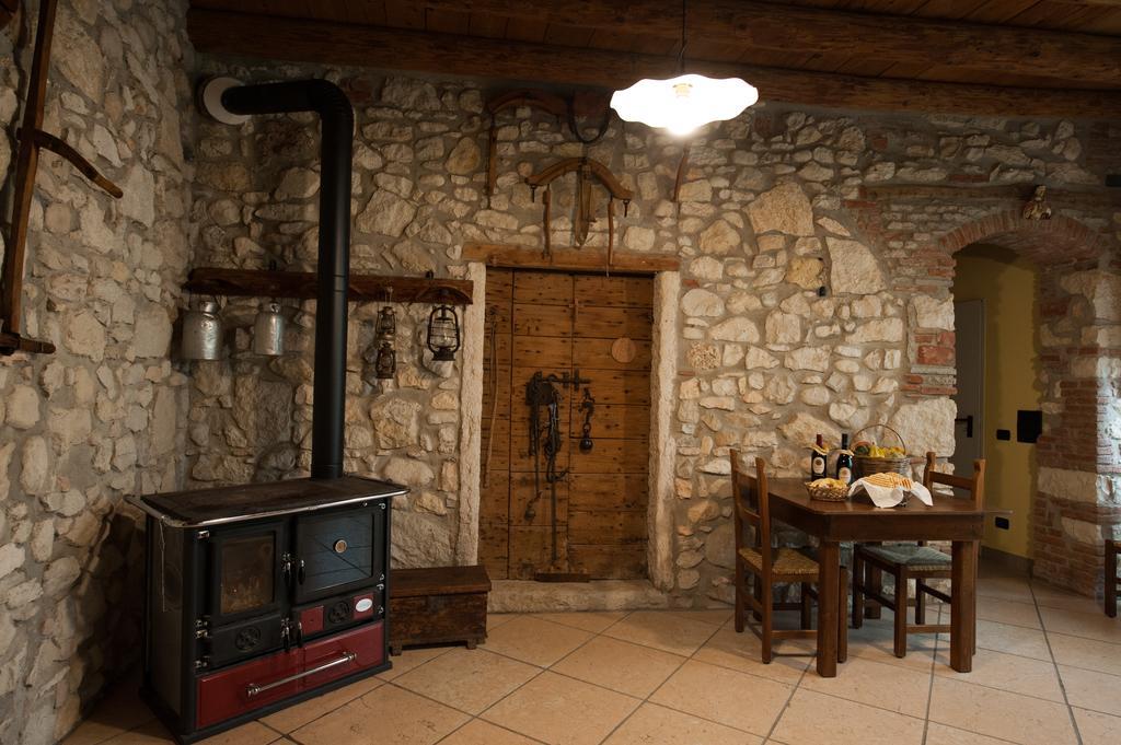 Agriturismo Corte Galvani Неграр Экстерьер фото