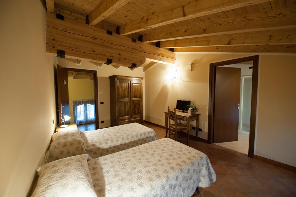 Agriturismo Corte Galvani Неграр Номер фото