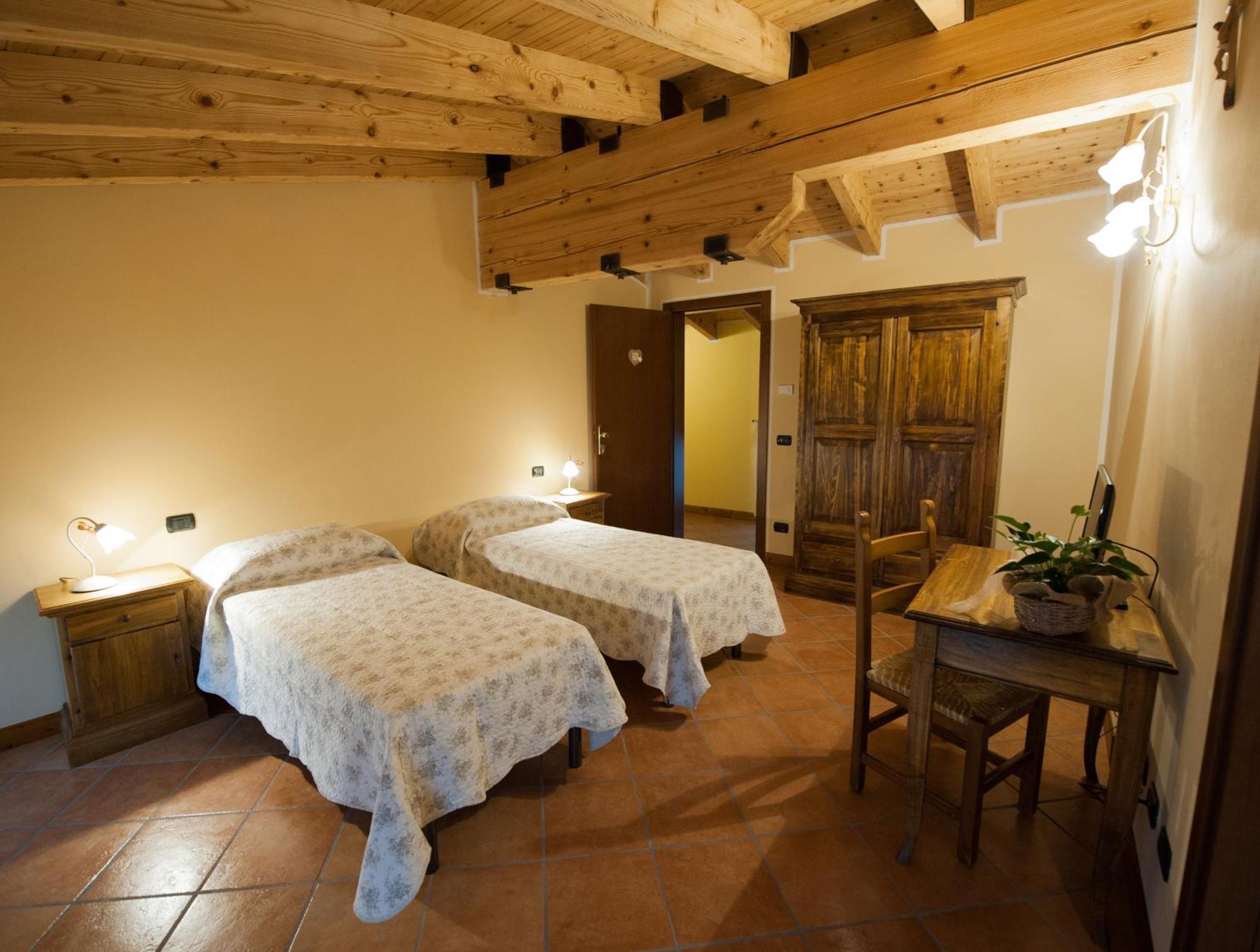 Agriturismo Corte Galvani Неграр Экстерьер фото