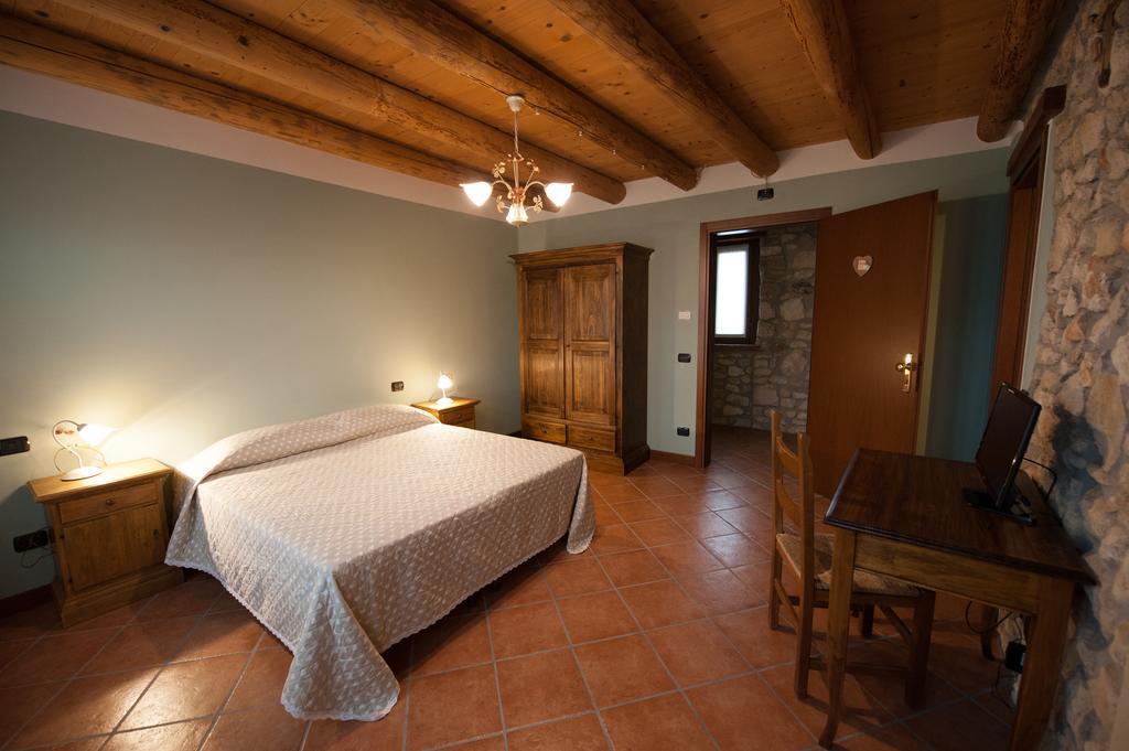 Agriturismo Corte Galvani Неграр Номер фото