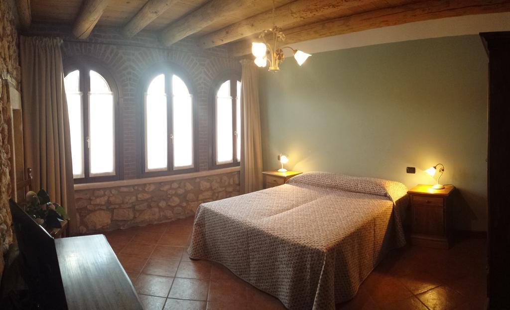 Agriturismo Corte Galvani Неграр Экстерьер фото